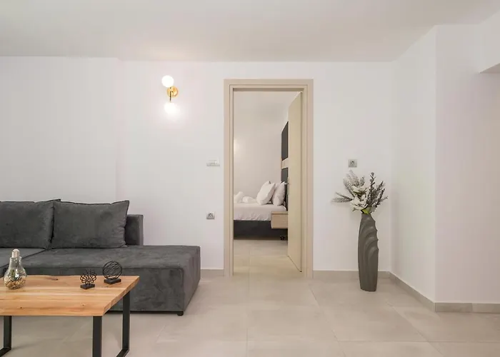 Apartamento Quarters Luxury Apts *