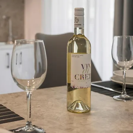 Quarters Luxury Apts * خانيا