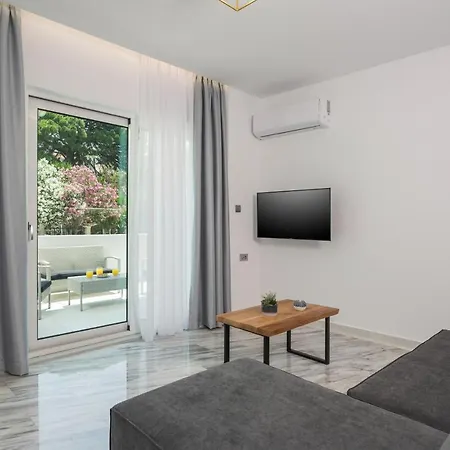 Appartement Quarters Luxury Apts *