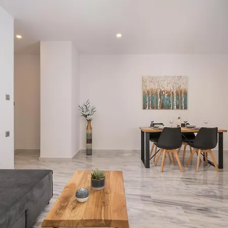 Apartamento Quarters Luxury Apts