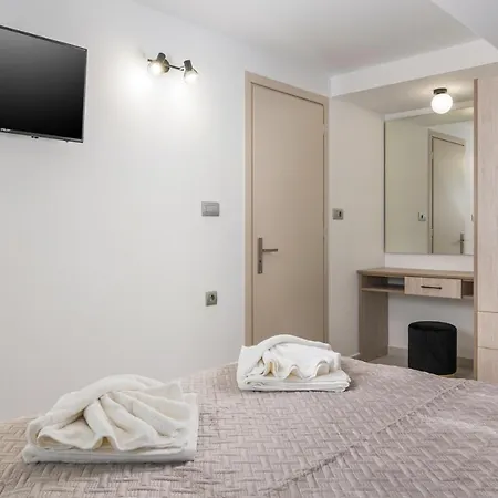 Appartement Quarters Luxury Apts *