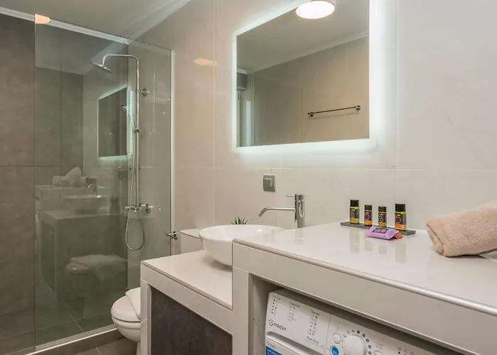 Quarters Luxury Apts Chania (Crete)